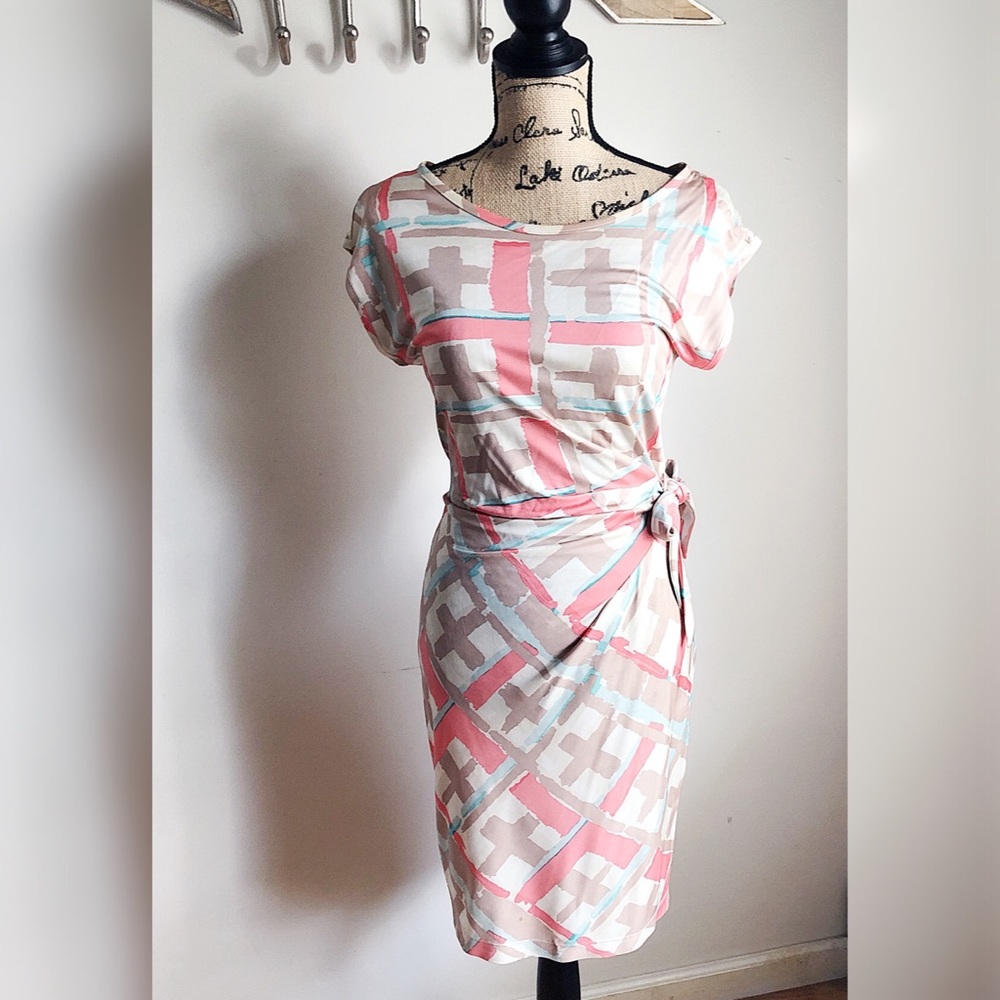 🦋Cross Print Sheath Dress🦋 - Picture 1 of 4